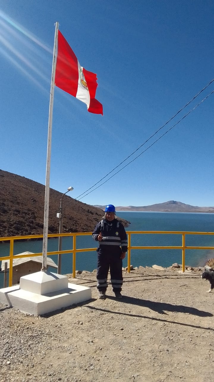 Desde los diferentes campamentos a cargo del Proyecto Especial Regional Pasto Grande, se vive el sentimiento de patriotismo y amor al Perú.