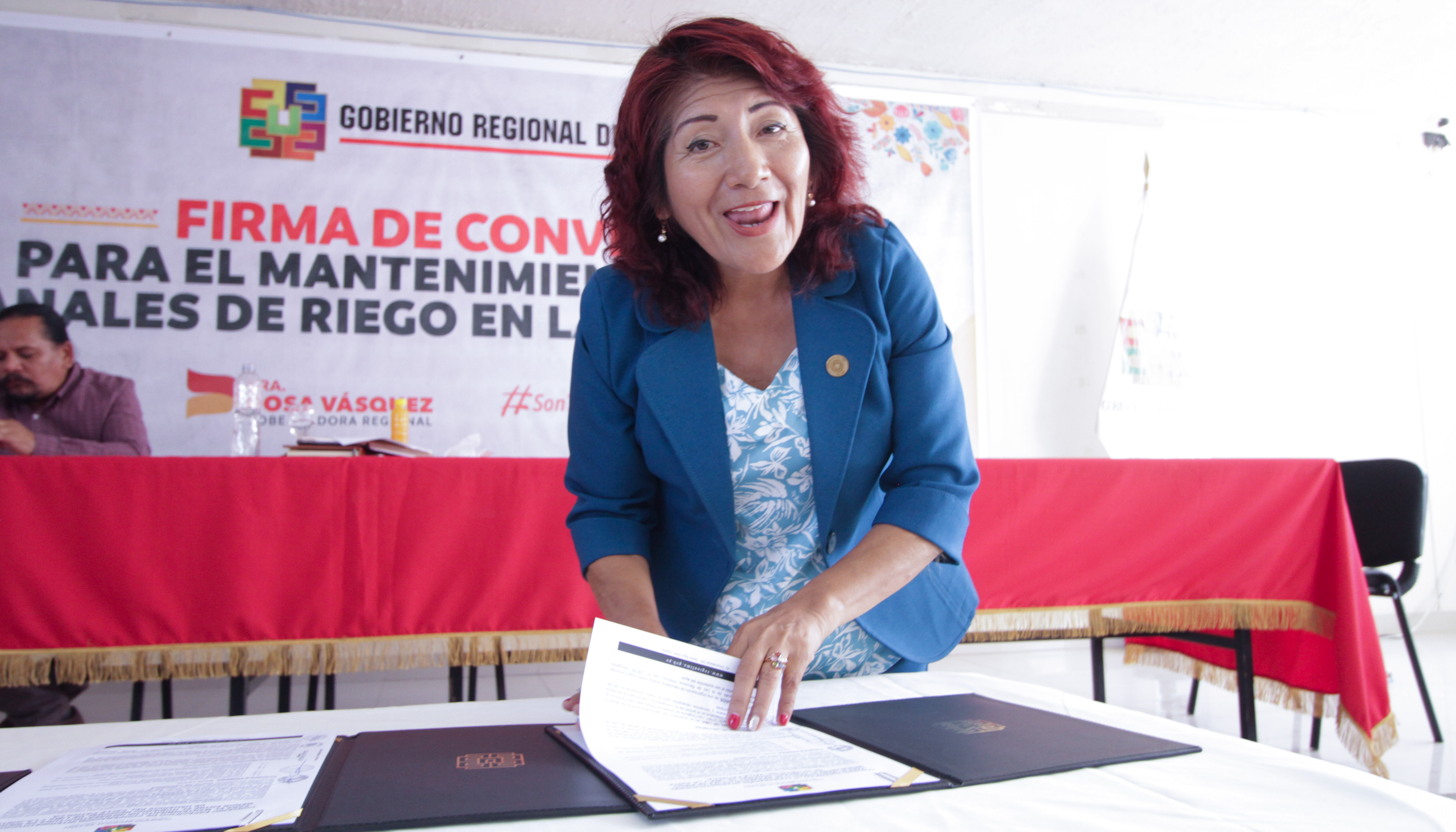 Gore Lima firma convenios para el mantenimiento de canales de riego