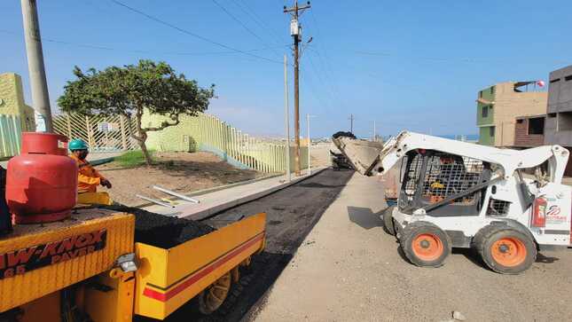 Gestión del alcalde provincial Abg. Humberto Tapia ejecuta proyecto en el distrito de Pacocha promoviendo el transporte sostenible en beneficio de la población