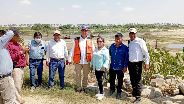 Autoridades Locales Se Unen Para Solicitar Atención En La Descolmatación Del Rio Y Enrocado De Las Defensas Rivereñas Del Rio Piura