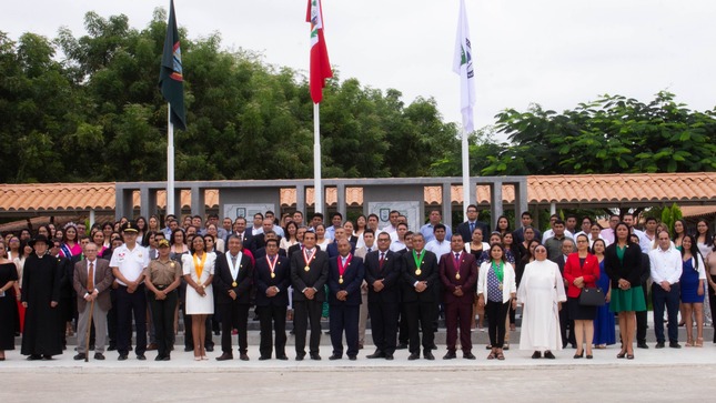 Alcalde Participa De Actividad Central Por Aniversario De La UNF Sullana