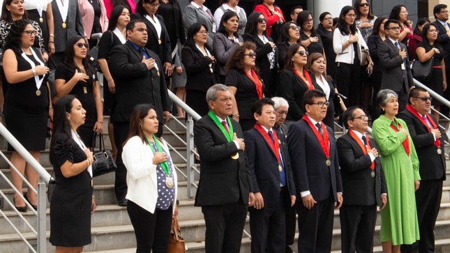 Alcalde Participó De Izamiento Por Celebración Del Día Del Juez 