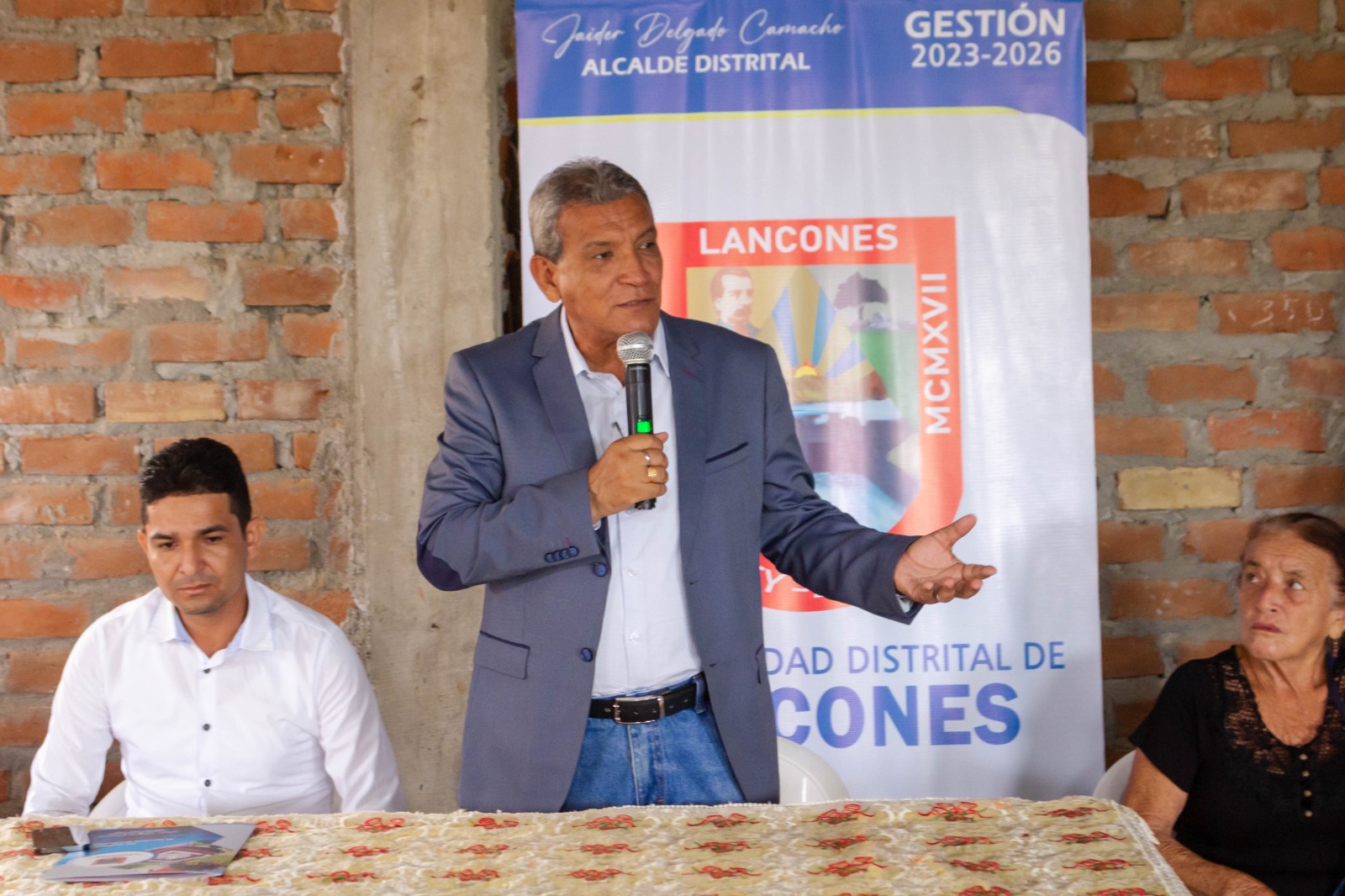 Alcalde Marlem Mogollón Acude A Ceremonia De Entrega De 168 Títulos De Propiedad En Lancones