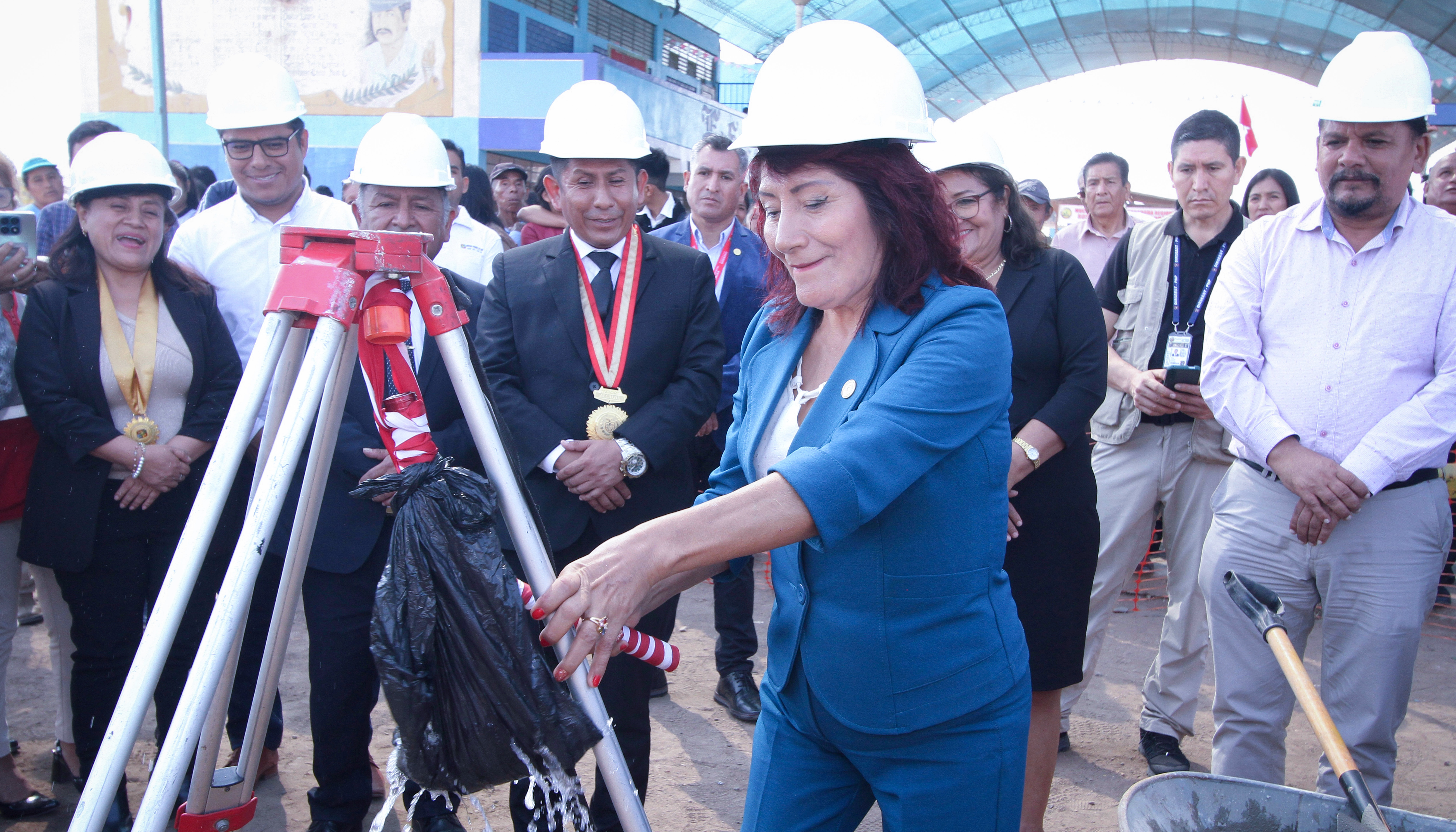 Rosa Vásquez hace realidad construcción de moderna infraestructura de I.E.P "Miguel Grau" en Quilmaná