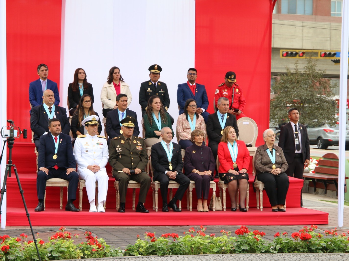 Sesión solemne por Fiestas Patrias