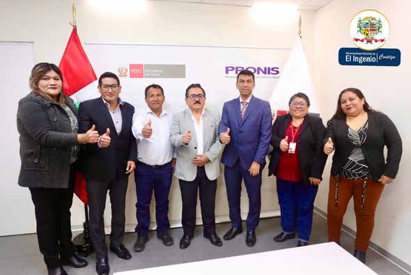 Foto protocolar de las autoridades
