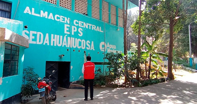 La Contraloría General de la República advirtió que 60 medidores de presión de agua adquiridos por la Empresa Prestadora de Servicios de Agua Potable y Alcantarillado - Seda Huánuco no cumplen con las especificaciones técnicas. Estos equipos que presentan observaciones no medirán con exactitud la presión del servicio de agua potable que se distribuye a los pobladores de Huánuco, Amarilis y Pillco Marca.