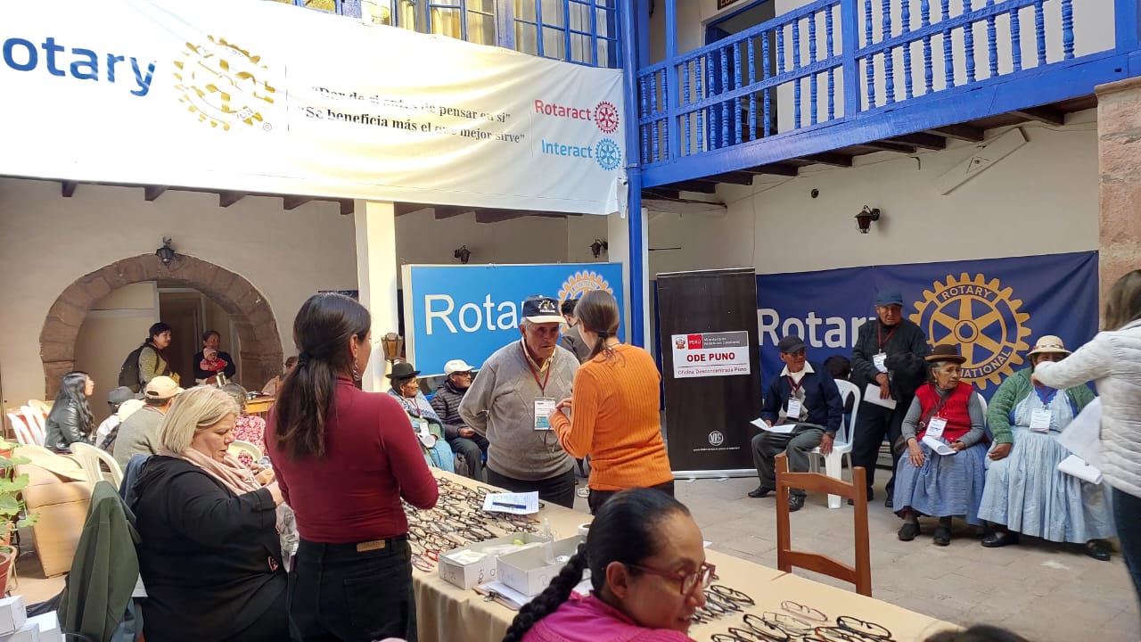 Campaña oftalmológica Puno