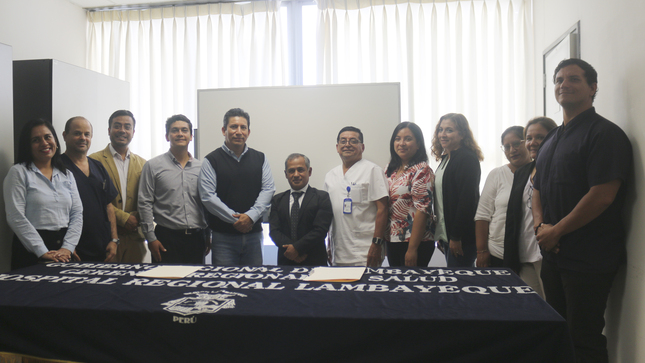 Hospital Regional Lambayeque firma Convenio con la Universidad Peruana Cayetano Heredia