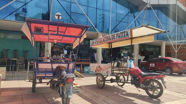 Ambulantes vendían todo tipo de productos en los vehículos 