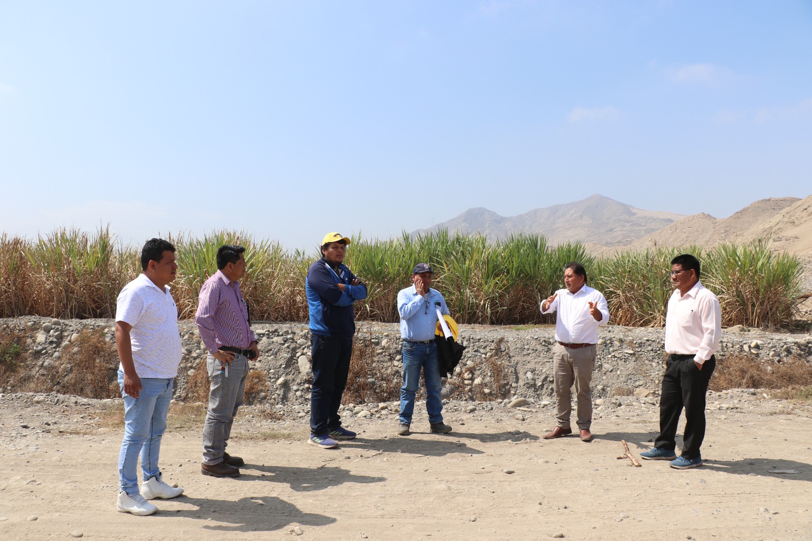 ALCALDE HUAURINO REALIZA GESTIONES ANTE EMPRESA AZUCARERA ANDAHUASI PARA OBTENER TERRENO PARA LA CONSTRUCCIÓN DEL PTAR DE LOS CENTROS POBLADOS SAN ISIDRO Y SAN JOSÉ