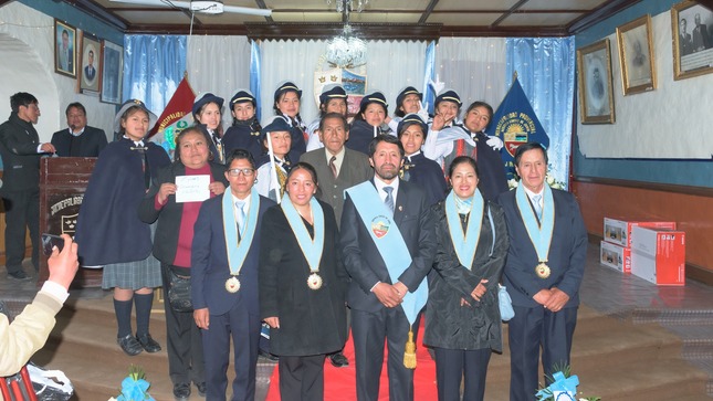 Acto de Honor: Reconocimiento a los Triunfadores del Desfile Cívico Escolar y Militar en el Santuario Histórico de Chacamarca