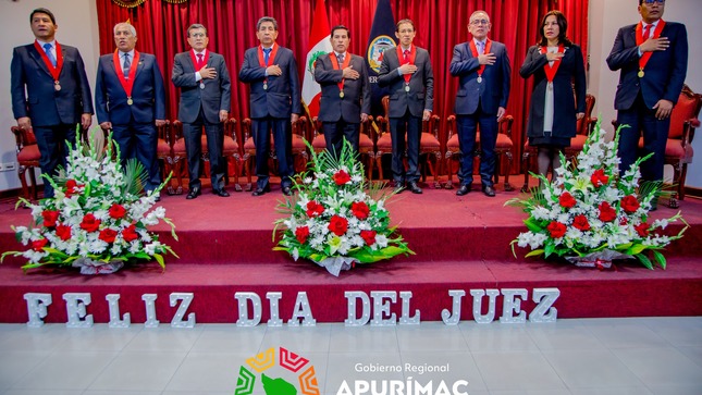 Gore Apurímac reconoce labor de jueces y juezas al conmemorarse su día