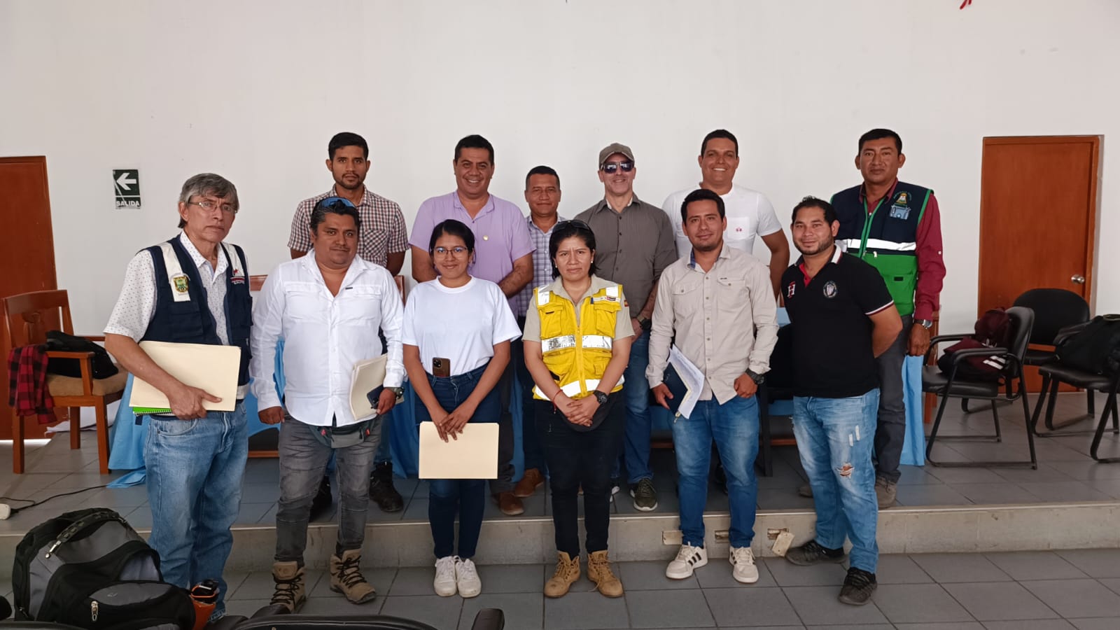 Municipalidad Organiza Reunión Para Solucionar Focos De Contaminación En Las Carreteras