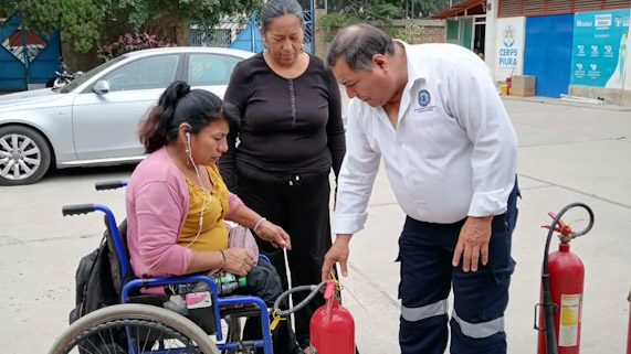 Involucran a personas con discapacidad en procesos de gestión de riesgos de desastres