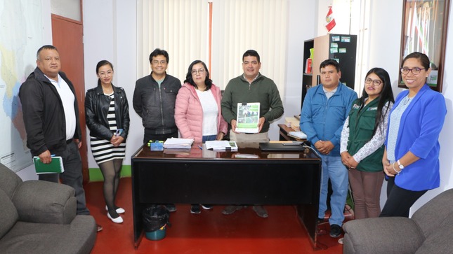 Foto grupal de Amazonas con plan de trabajo