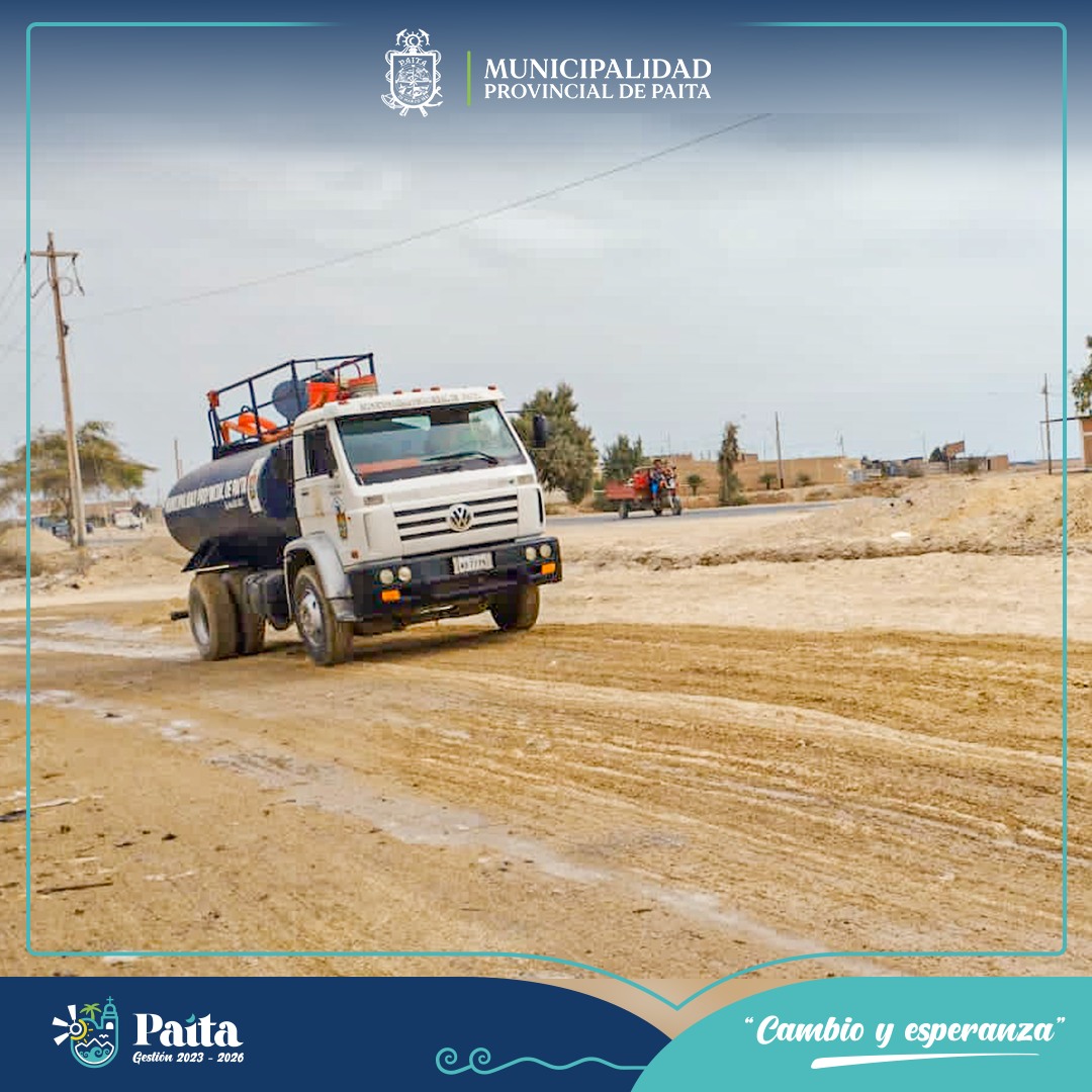 Municipalidad de Paita trabajó en el regado de calles