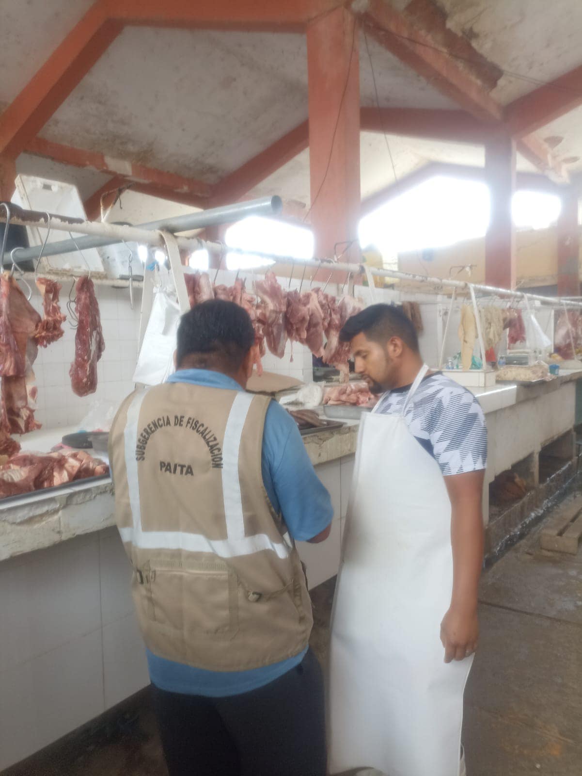 Municipalidad de Paita Trabaja para Garantizar que la Carne de Ganado Vacuno y Caprino se de óptima Calidad y Cuidar la Salud dela Población