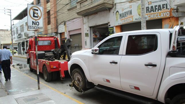 OPERATIVO DE TRANSPORTE A INFRACTORES EN LA VÍA PÚBLICA