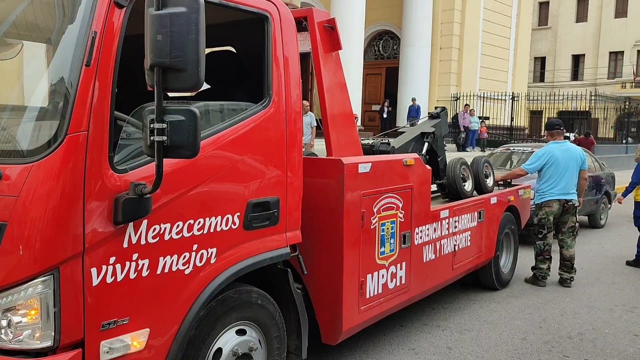 OPERATIVO DE TRANSPORTE A INFRACTORES EN LA VÍA PÚBLICA