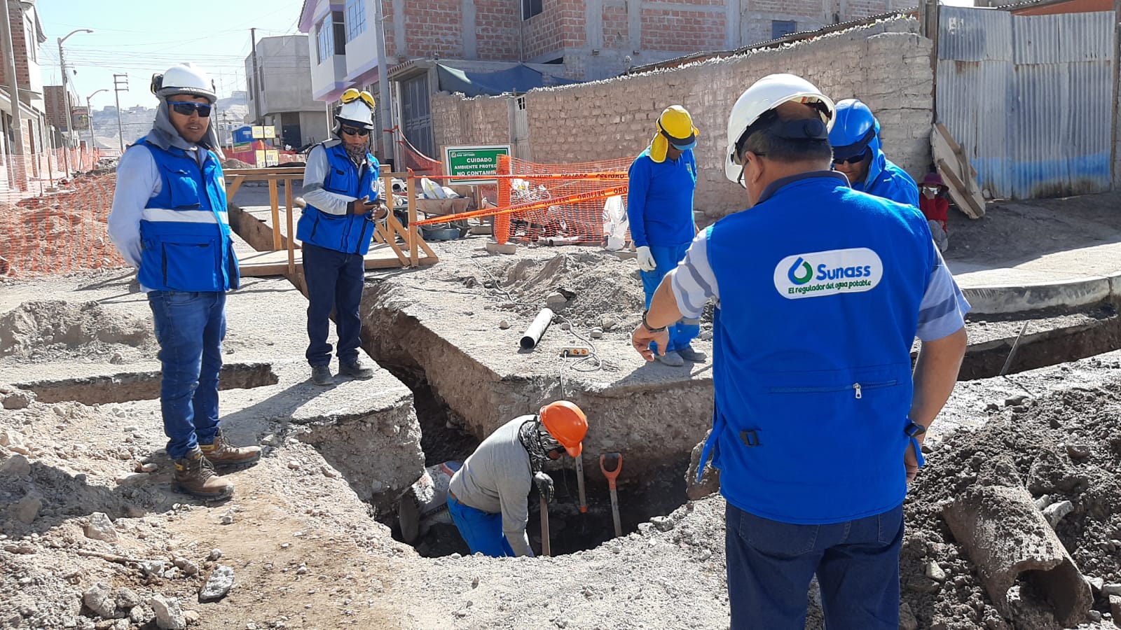 Sunass monitorea trabajos ante aniego