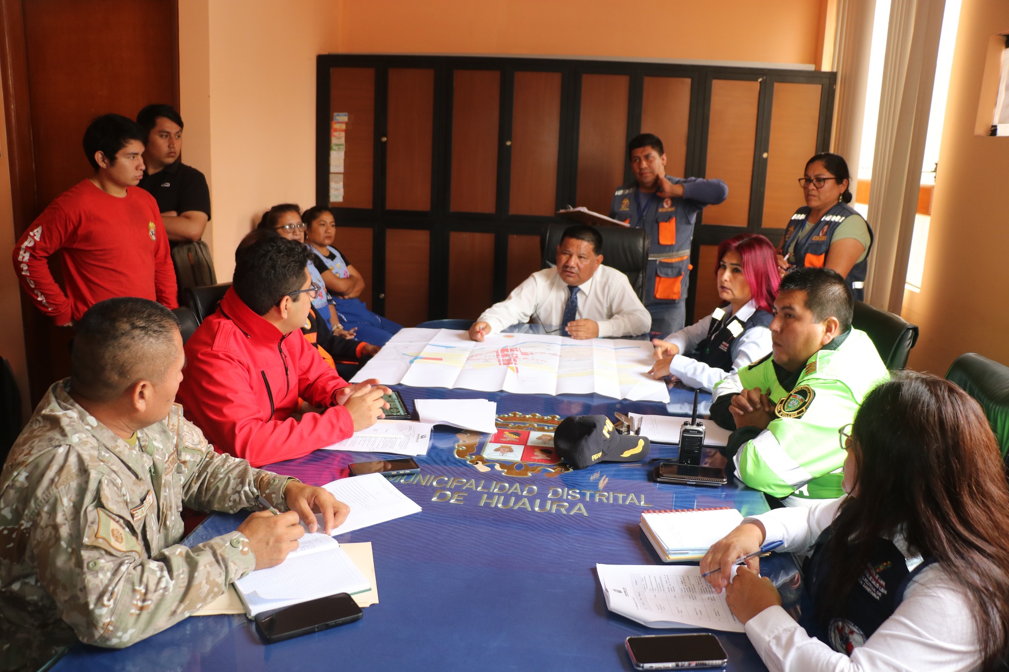 CON LA PARTICIPACIÓN DEL EJÉRCITO, POLICIA NACIONAL, BOMBEROS Y JUNTAS VECINALES SE REALIZÓ REUNIÓN DE COORDINACIÓN PARA LA EJECUCIÓN DEL SEGUNDO SIMULACRO NACIONAL MULTIPELIGRO