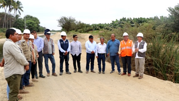 GORE inicia descolmatación de drenes en Bajo Chira para beneficiar a 25 mil agricultores