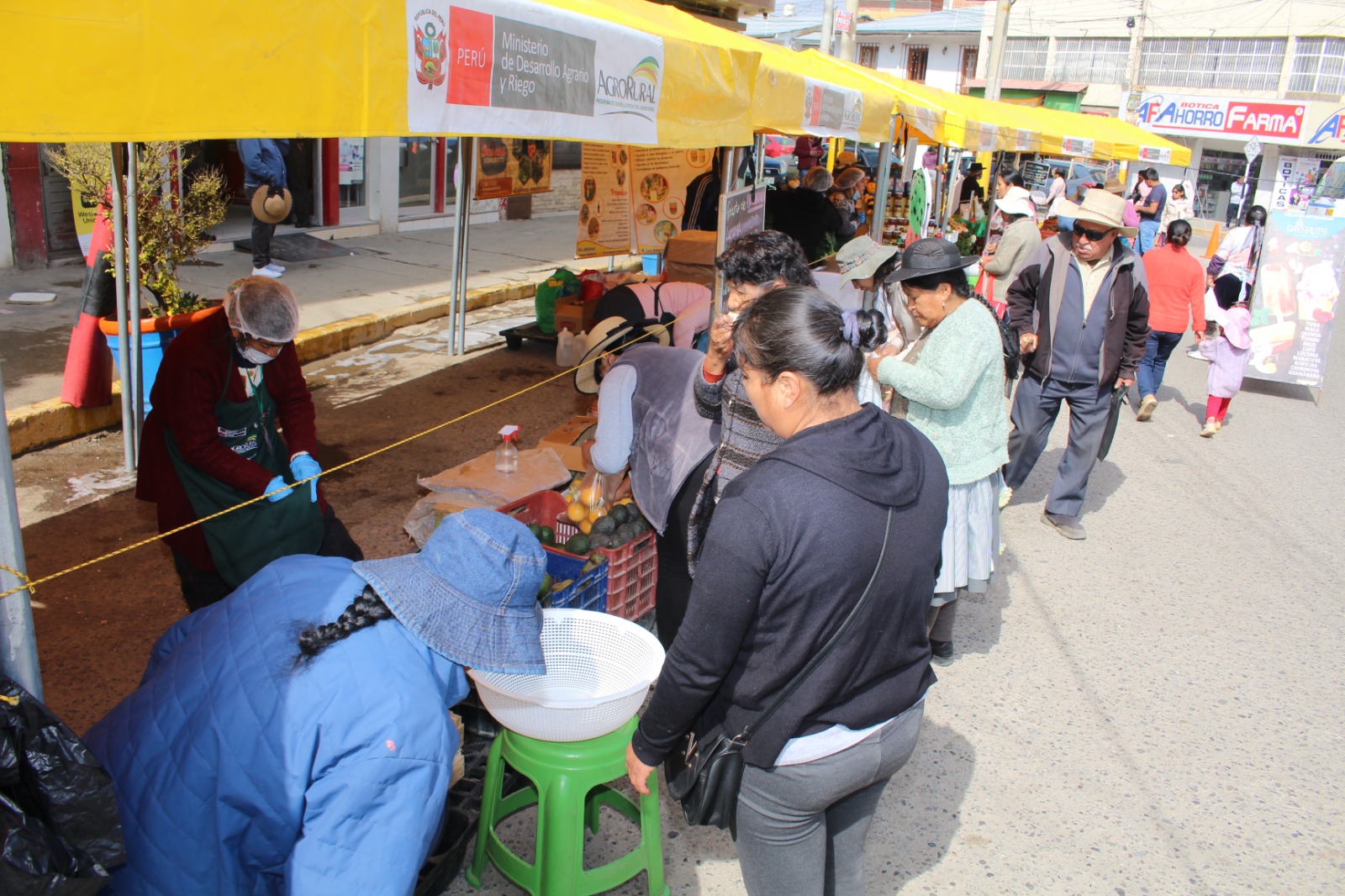 Productores de la chacra a la olla presentes una vez más en Chilca