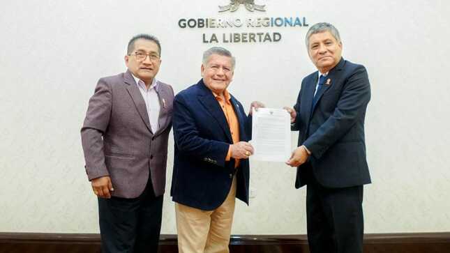 César Acuña designa al nuevo director del Hospital Belén