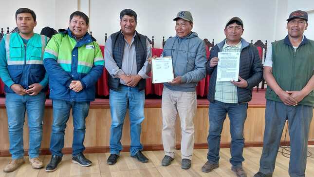 Foto de la suscripcion de convenio