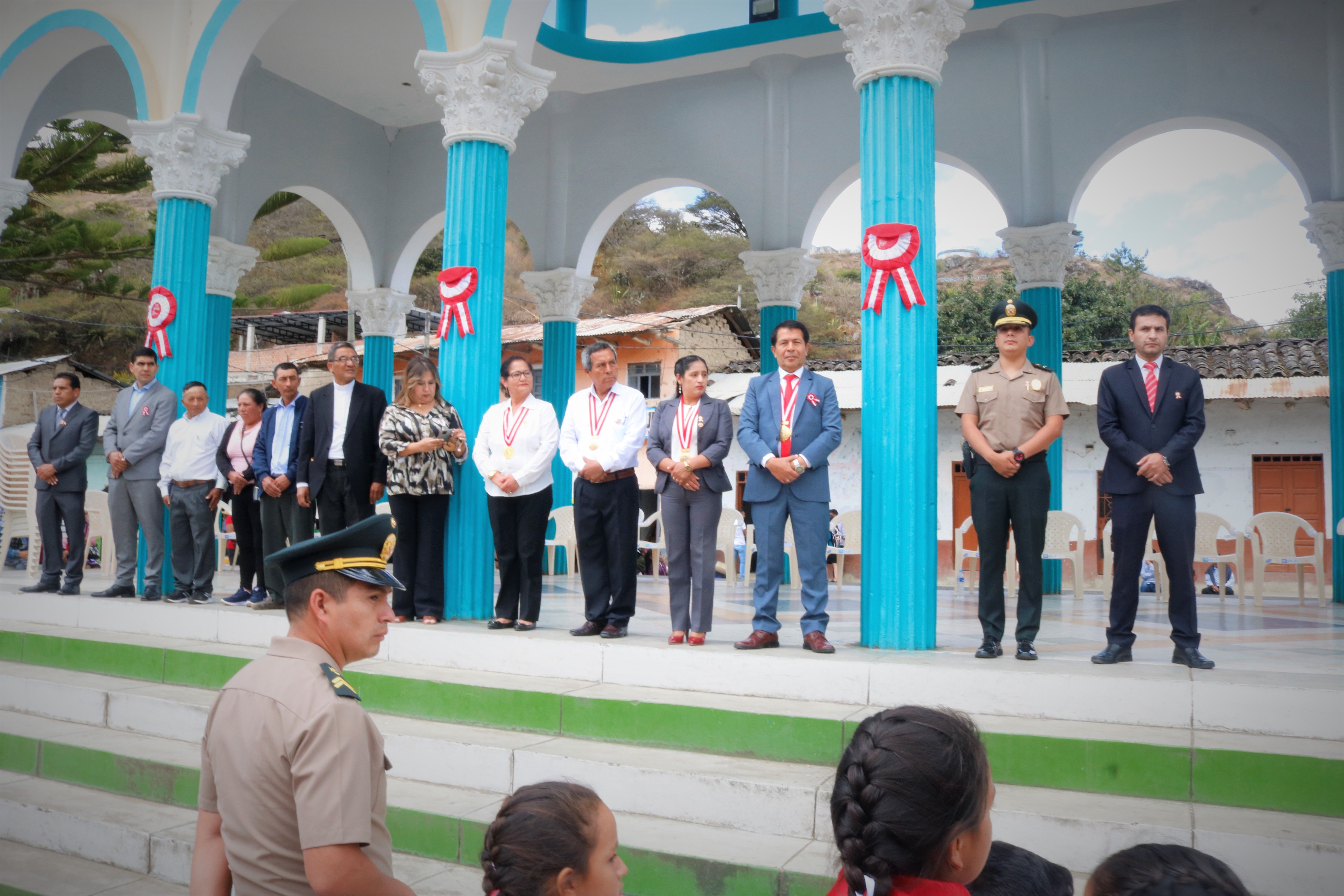 Ceremonia de Fiestas Patrias en Cochabamba