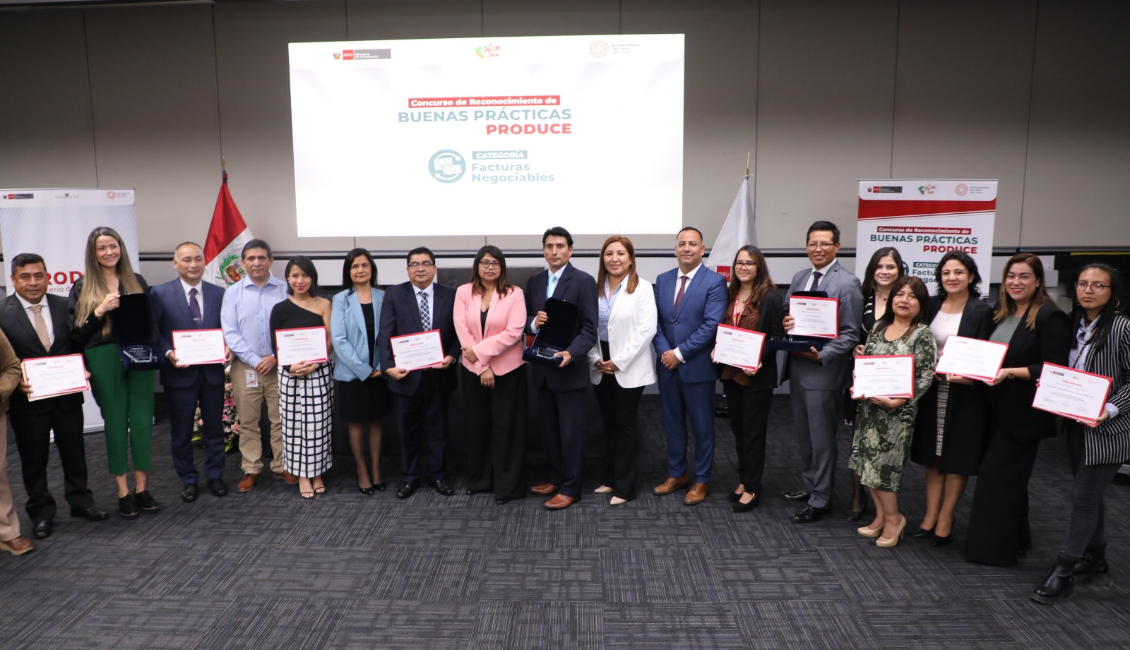 En concurso a nivel nacional Produce premió las mejores prácticas en el uso de facturas negociables en el sector privado y público
