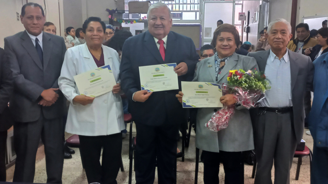 Reconocimiento: Ana Pagan ramos, Rosa Pineda Soria, Ángel Berrocal Canales y Alfredo Velásquez Aliaga