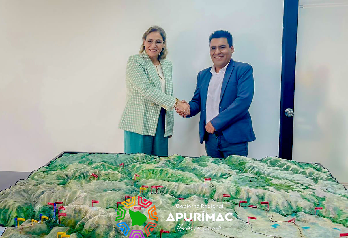 Gobernador Regional Percy Godoy consolida trabajo articulado con MINCETUR para proyecto birregional teleférico de Choquequirao