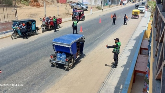 Realizan operativo preventivo de mototaxis
