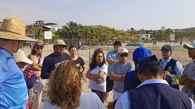 Comuna realiza labores de fiscalización en zona de playa