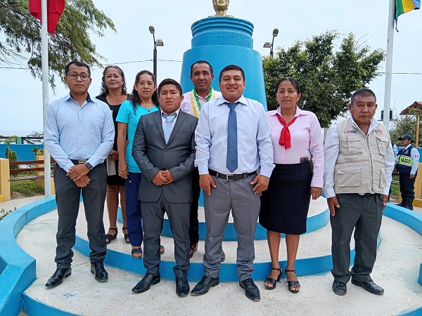 Alcalde presidió ceremonia plena del mes de agosto