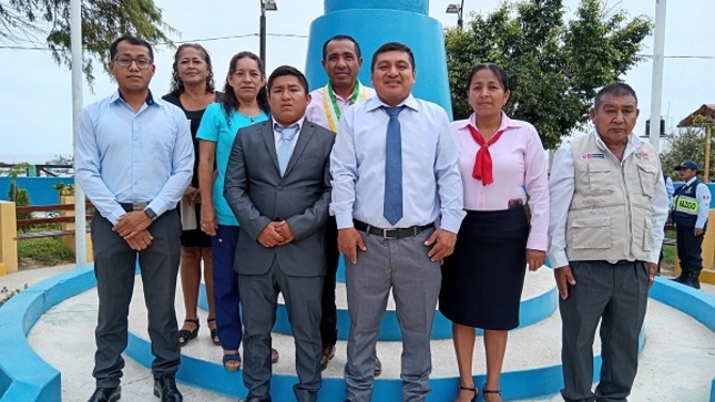 Alcalde presidió ceremonia plena del mes de agosto 