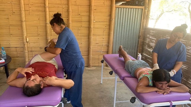 Realizan evaluaciones y terapias a personas con discapacidad 