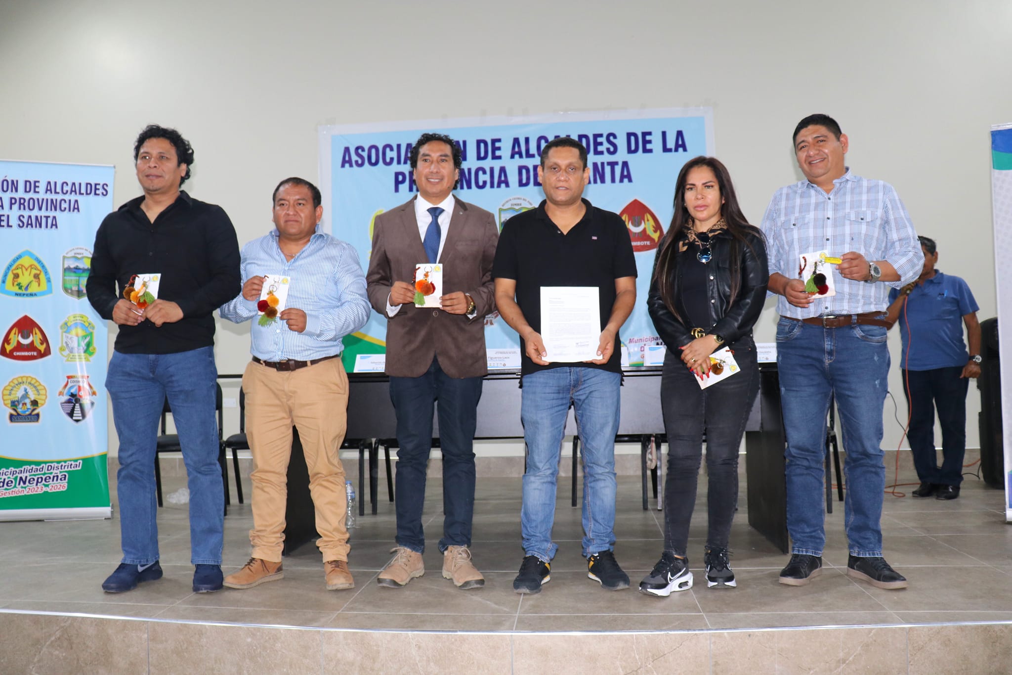 Alcaldes de la Asociación de Provincia del Santa reunidos en C. P San José