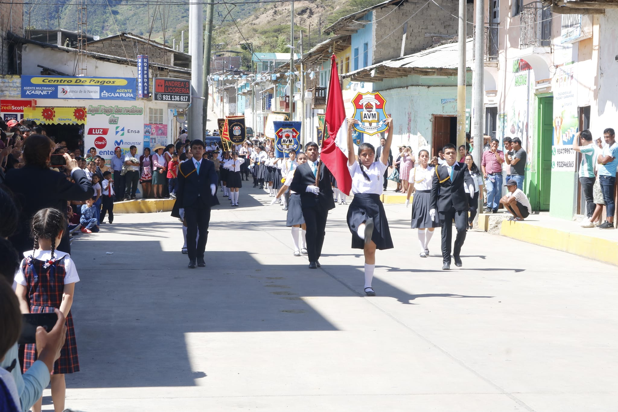 Ceremonia de aniversario N°57 de la I.E. "Anaximandro Vega Mateola".
