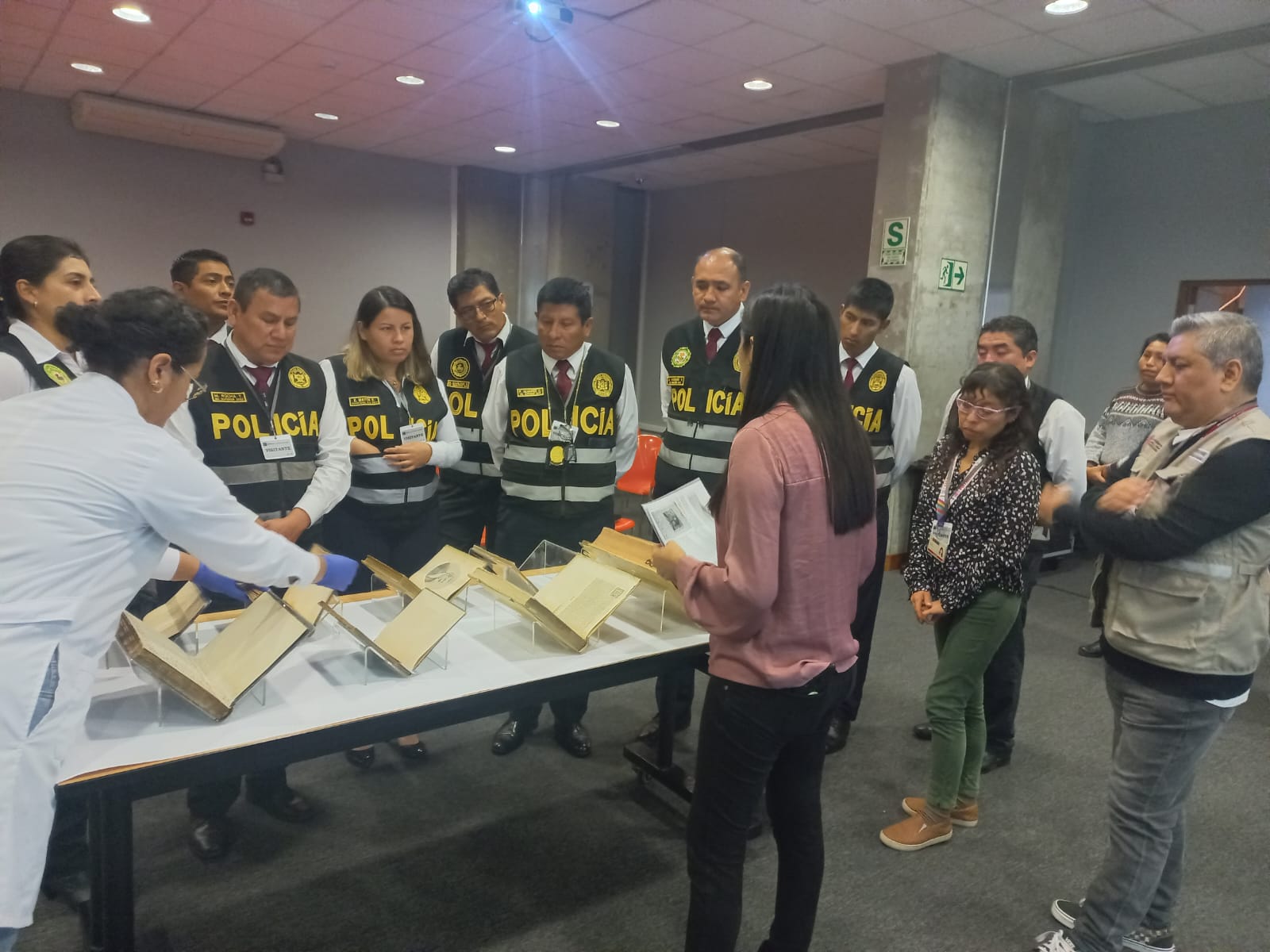 Ministerio de Cultura capacitó a la Policía Fiscal en materia de protección del patrimonio cultural documental