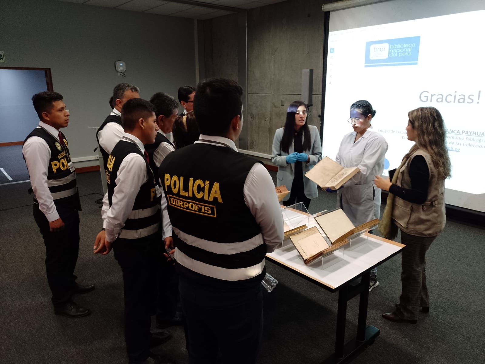 Ministerio de Cultura capacitó a la Policía Fiscal en materia de protección del patrimonio cultural documental