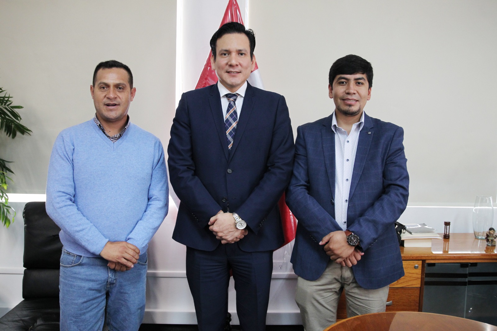 Viceministro de Promoción del Empleo se reunió con alcaldes de Apurímac y Ayacucho para coordinar acciones del programa Llamkasun Perú
