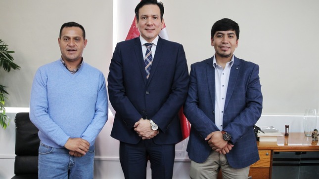 Viceministro de Promoción del Empleo se reunió con alcaldes de Apurímac y Ayacucho para coordinar acciones del programa Llamkasun Perú