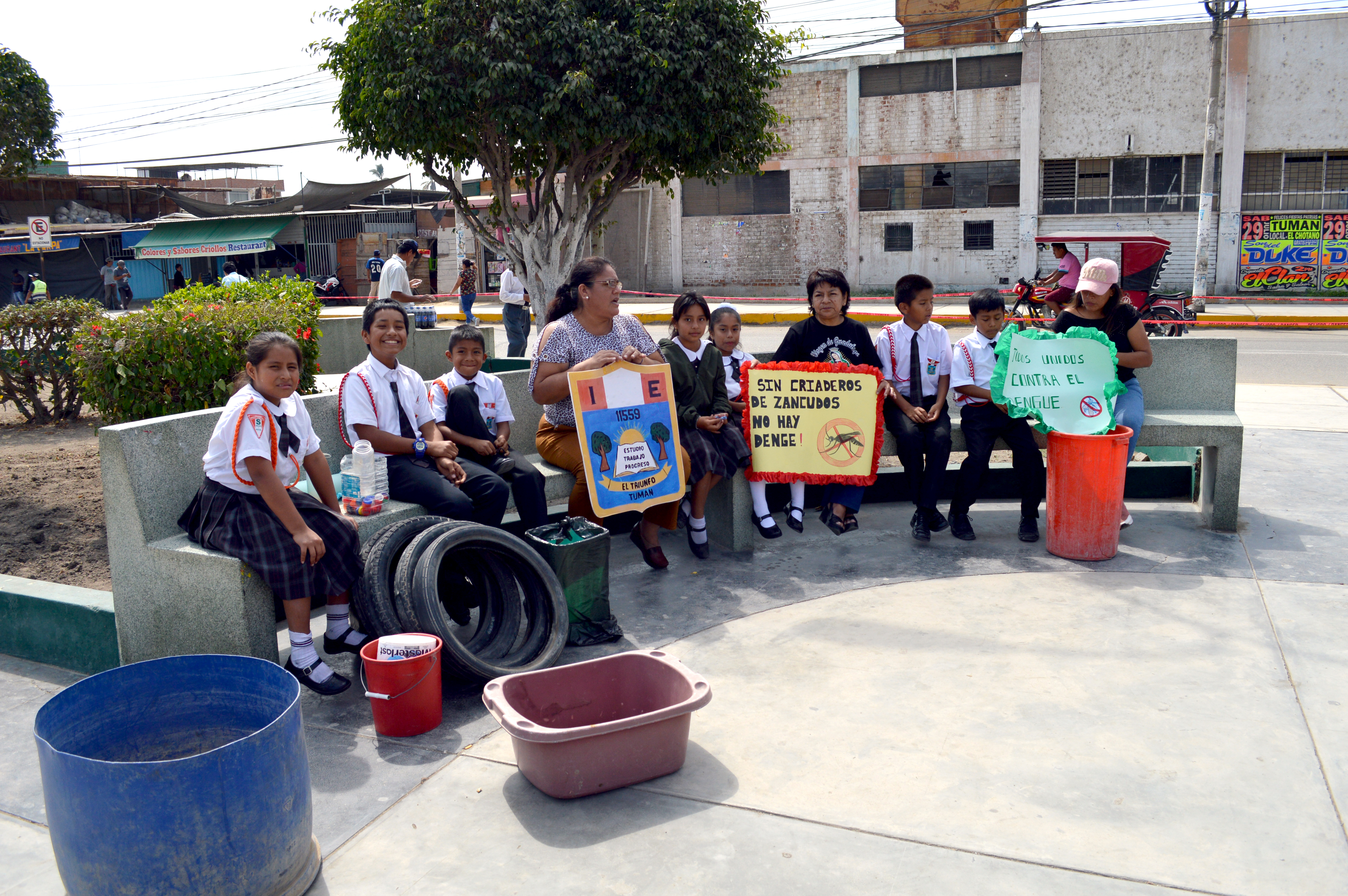 Geresa impulsa ferias informativas para reforzar prevención del dengue en la región Lambayeque