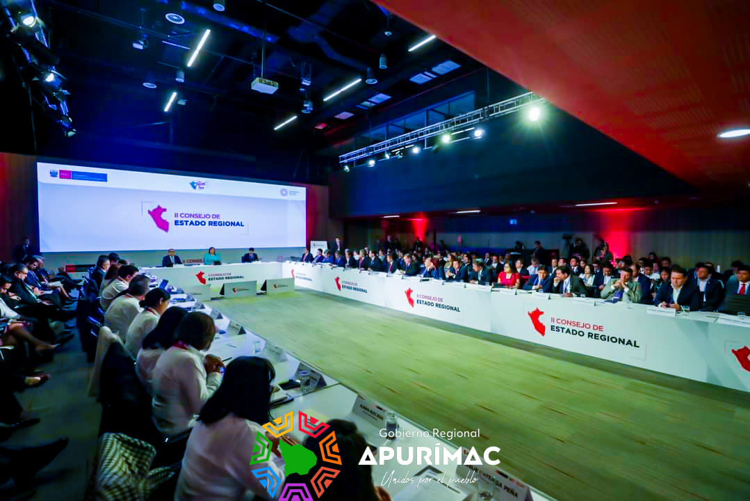 Gobernador Percy Godoy participa en el II Consejo de Estado Regional