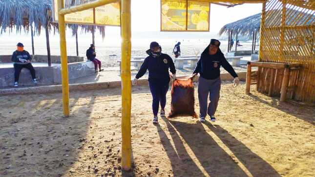 Archivo JPG de Municipalidad Realiza Limpieza De Playa La Punta