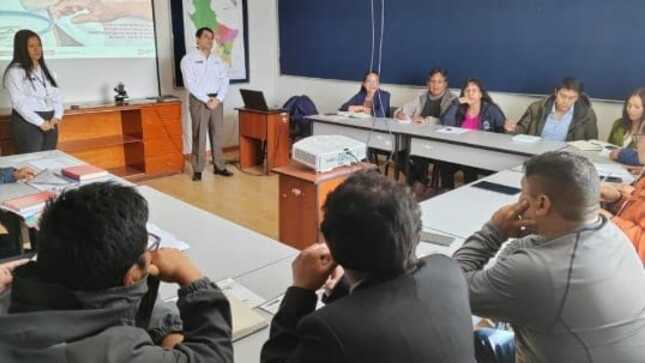 Más de 600 profesionales del primer nivel capacitados en registro de atenciones de emergencias y urgencias