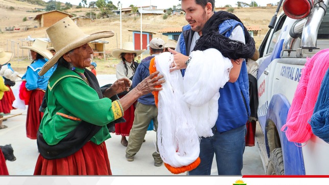 Los adultos mayores del distrito participarán de Saberes Productivos del Programa Nacional de Asistencia Solidaria Pensión 65, con la finalidad de poner en valor sus conocimientos y habilidades, para consolidar el rol protagónico y normativo que deben cumplir los gobiernos locales en la atención a la persona adulta mayor. 